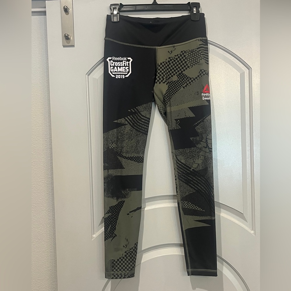 Reebok Black and Olive 2019 CrossFit Games Graphic Leggings. GUC!